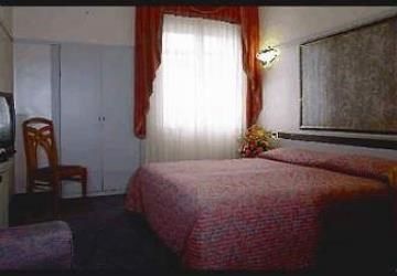 Hotel Dello Stretto Messina Exterior photo